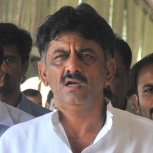 ಡಿಕೆಶಿ ಅಕ್ರಮ ಆಸ್ತಿ ಅರೋಪ ಅರ್ಜಿ: ವಿಚಾರಣೆ ಮುಂದಕ್ಕೆ